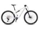 4EVER SONNIC ELITE LADY (white / silver sand) 2024 Průměr kol: 29", Výška rámu: (17" = 44 cm), Velikost rámu: M: SKLADEM