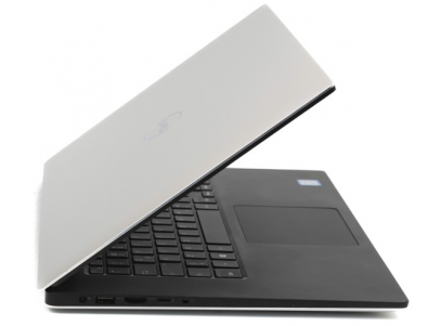 Dell XPS 15 7590